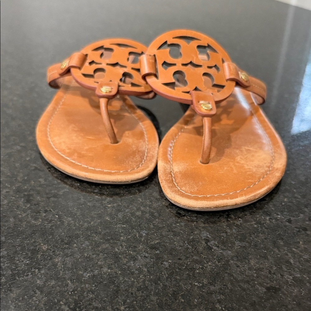 Tory Burch Miller Leather Logo Thong Sandals - Picture 8 of 12